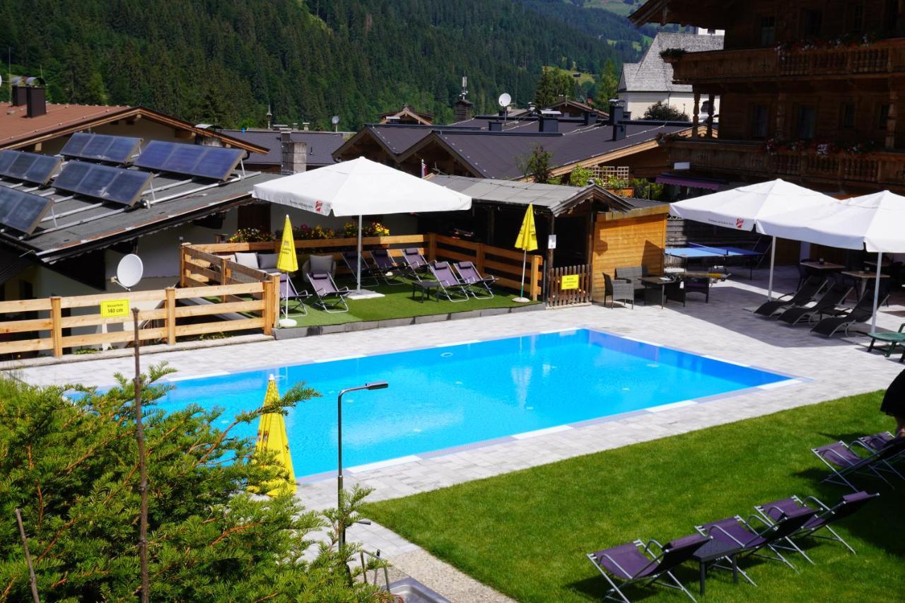Hotel Aschauer Hof Z'Fritzn เคิร์ชแบร์ก อิน ทิโรล ภายนอก รูปภาพ