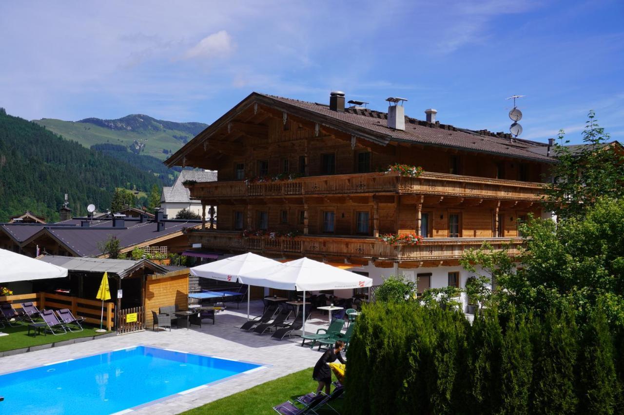Hotel Aschauer Hof Z'Fritzn เคิร์ชแบร์ก อิน ทิโรล ภายนอก รูปภาพ