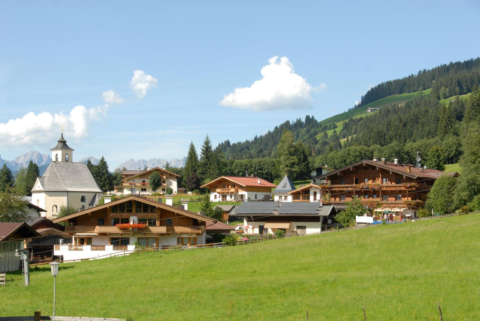 Hotel Aschauer Hof Z'Fritzn เคิร์ชแบร์ก อิน ทิโรล ภายนอก รูปภาพ
