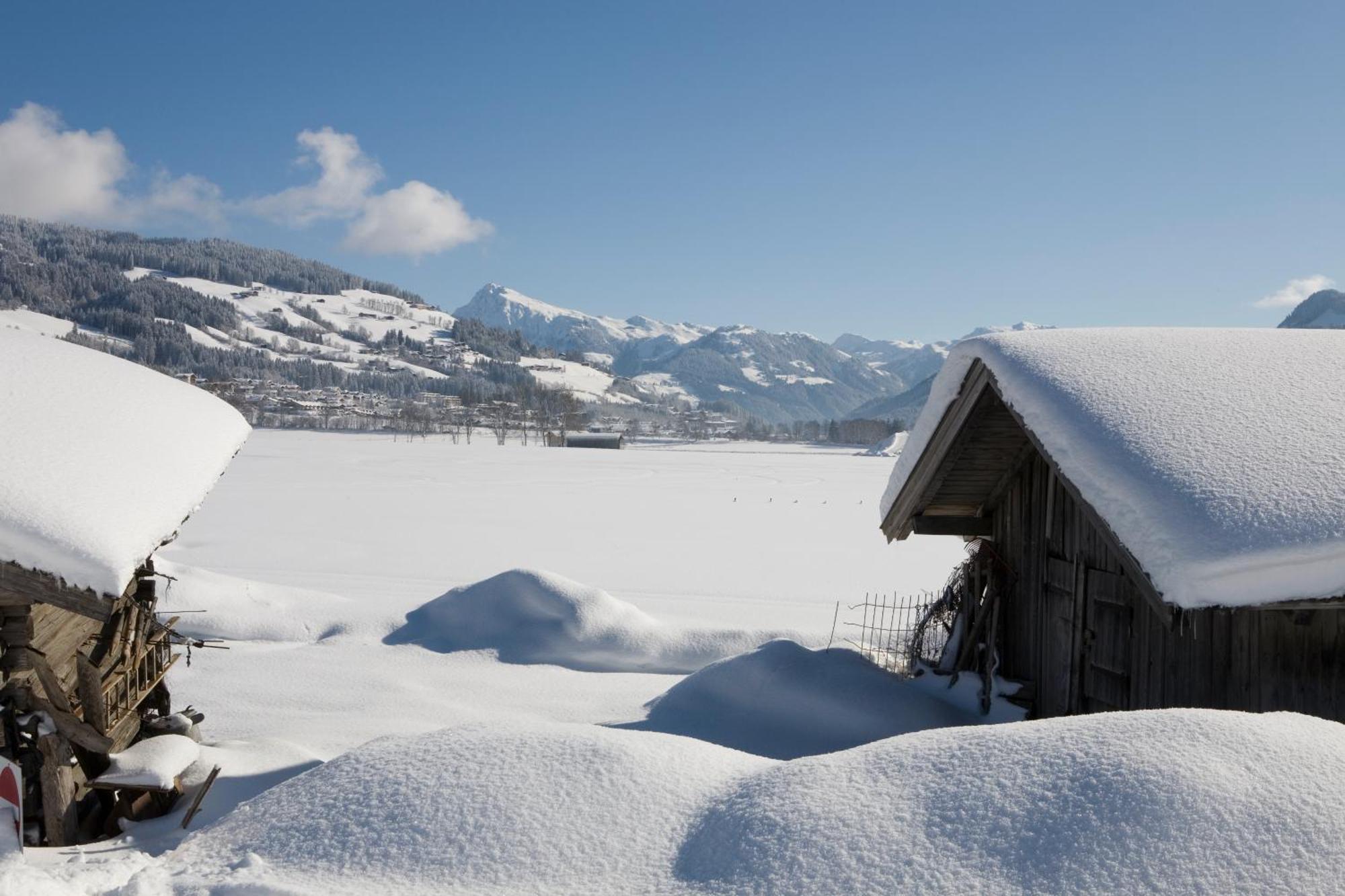 Hotel Aschauer Hof Z'Fritzn เคิร์ชแบร์ก อิน ทิโรล ภายนอก รูปภาพ