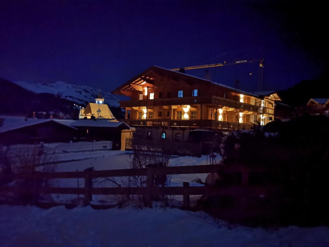Hotel Aschauer Hof Z'Fritzn เคิร์ชแบร์ก อิน ทิโรล ภายนอก รูปภาพ