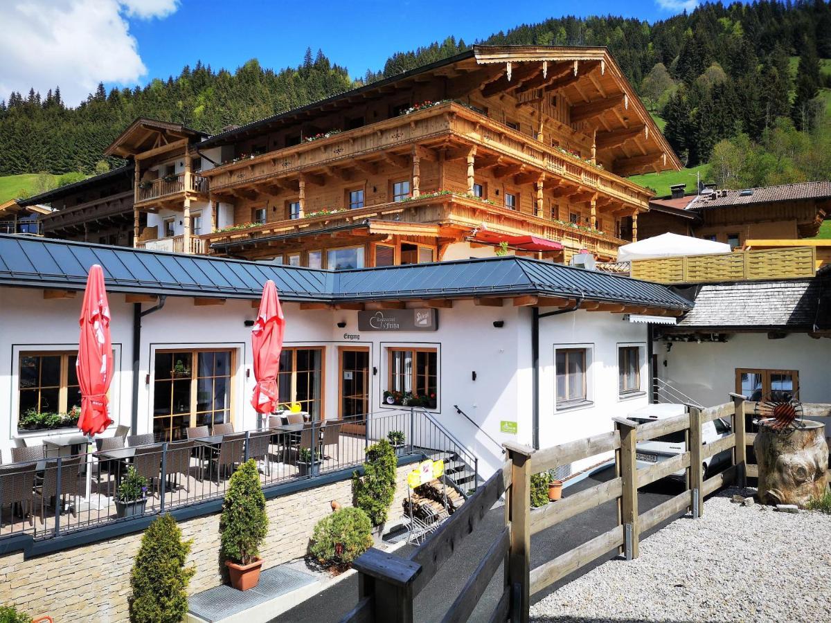 Hotel Aschauer Hof Z'Fritzn เคิร์ชแบร์ก อิน ทิโรล ภายนอก รูปภาพ